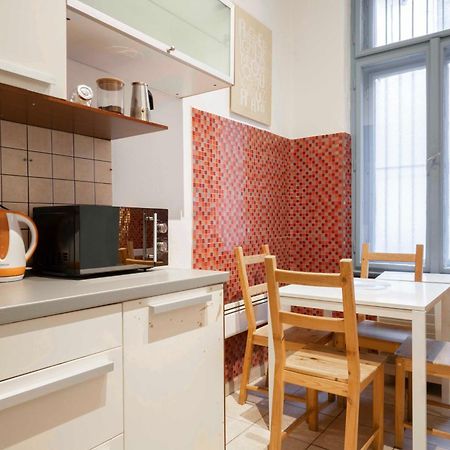 Quiet Cozy Apartment In Party Street E1 Budapest Extérieur photo