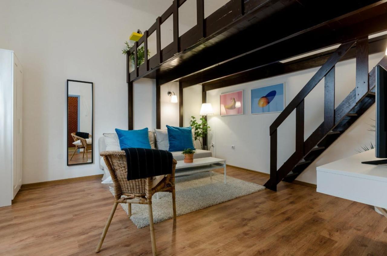 Quiet Cozy Apartment In Party Street E1 Budapest Extérieur photo